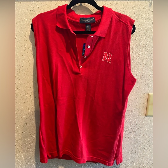 Cross Creek Tops - NWT Nebraska Husker Sleeveless Polo XL